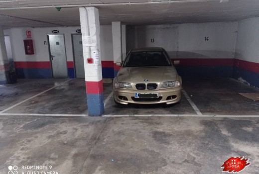 Garage / Parking Spaces - Resale - San Juan - Pueblo