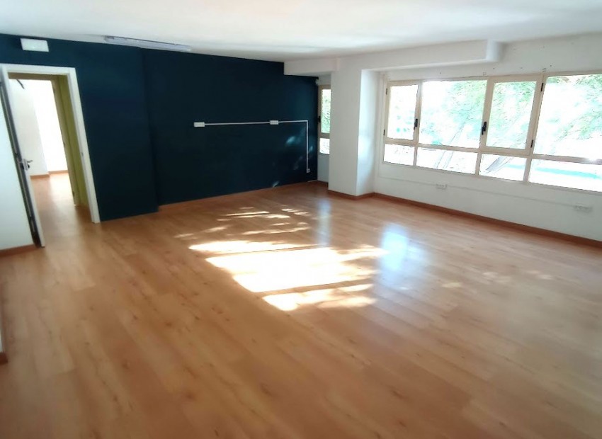 Location Longue Durée - BUREAUX -
San Juan - Pueblo