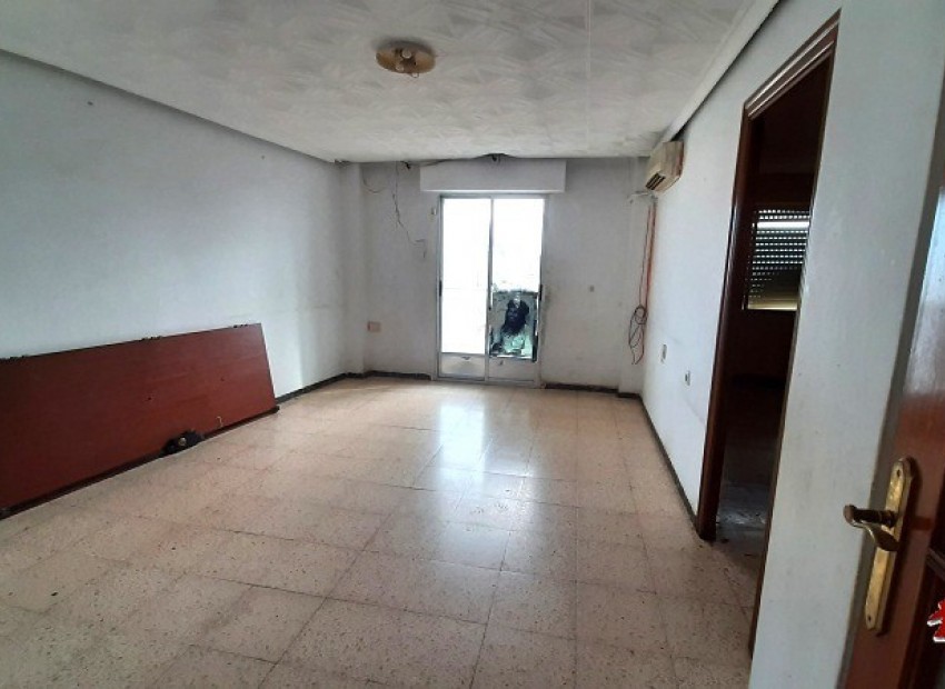 Resale - Appartment -
San Vicente - Town Center
