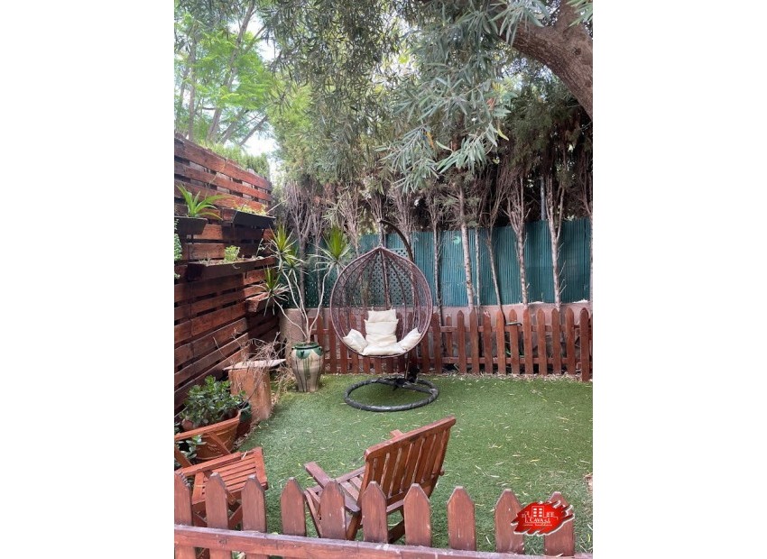 Resale - Bungalow -
San Juan - Pueblo