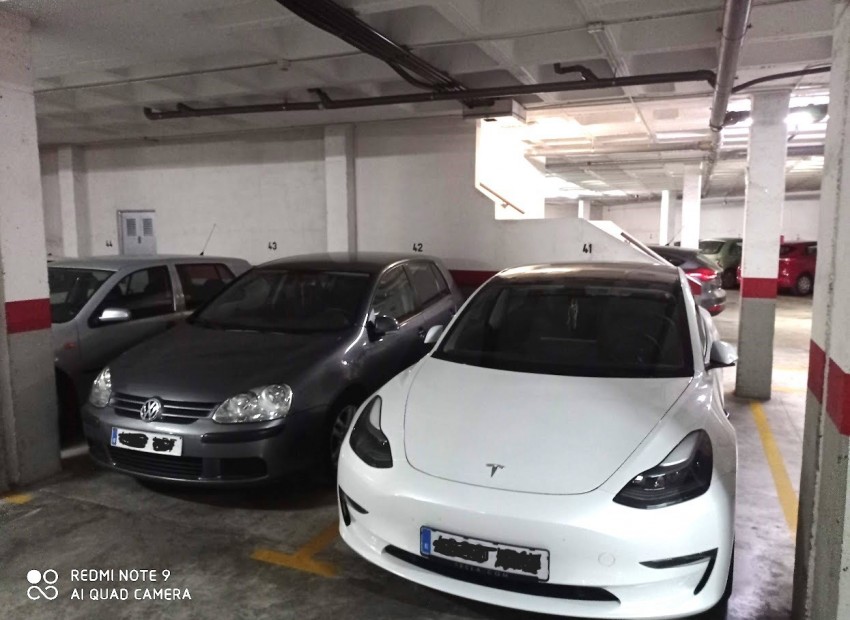 Resale - Garage / Parking Spaces -
San Juan - Pueblo