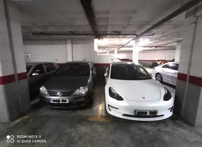 Resale - Garage / Parking Spaces -
San Juan - Pueblo