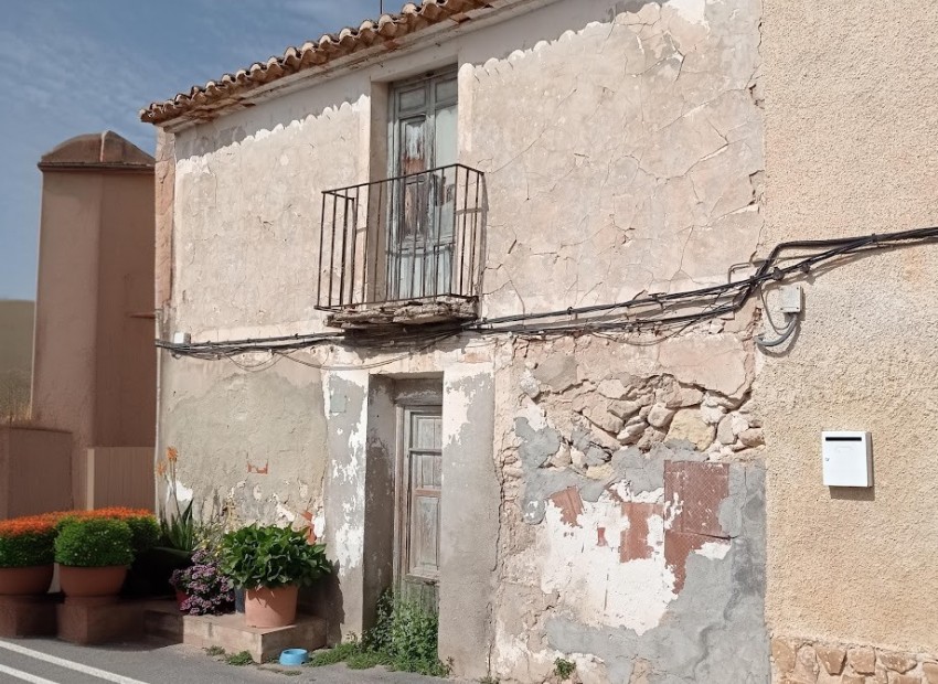 Resale - Ground Floor -
San Juan - Pueblo