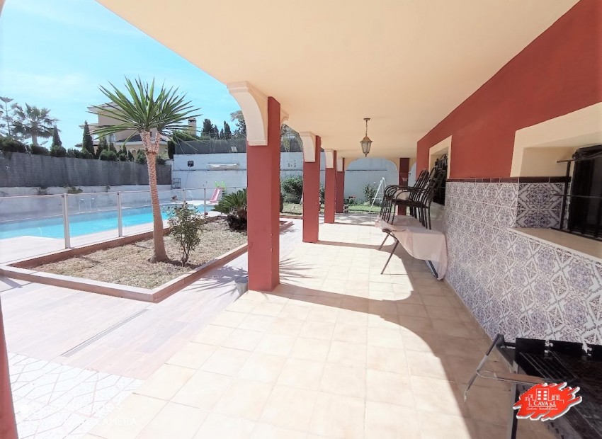 Venta - Chalet -
Muchamiel - La huerta 