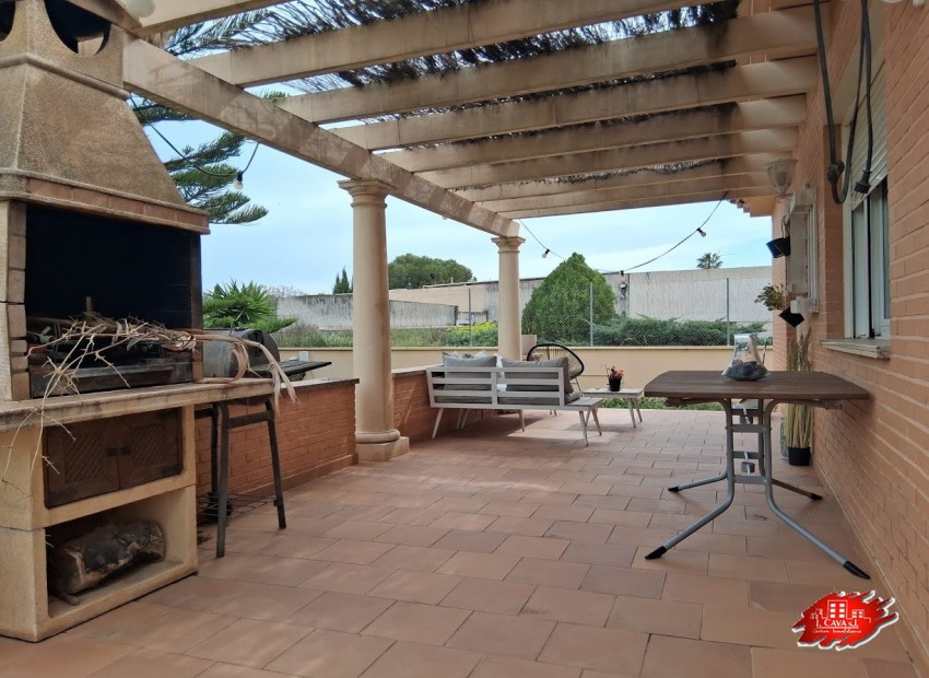 Venta - Chalet -
Muchamiel - La huerta 