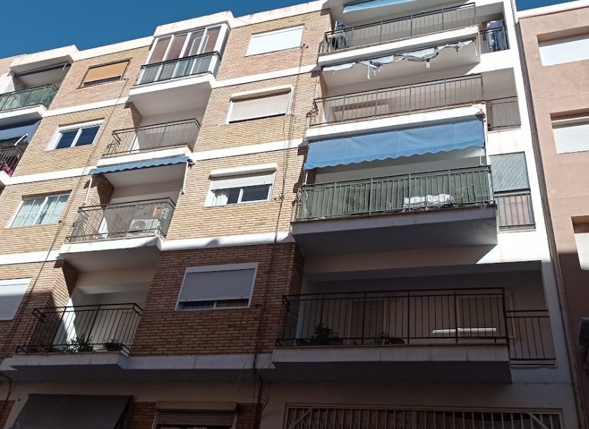 Venta - Piso -
San Juan - Pueblo
