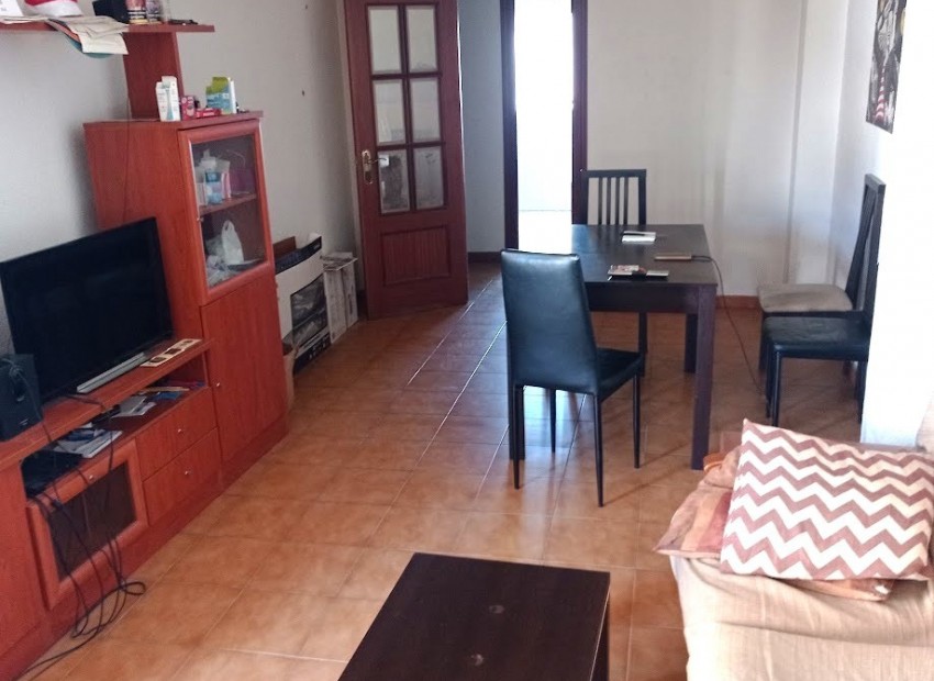 Venta - Piso -
San Juan - Pueblo
