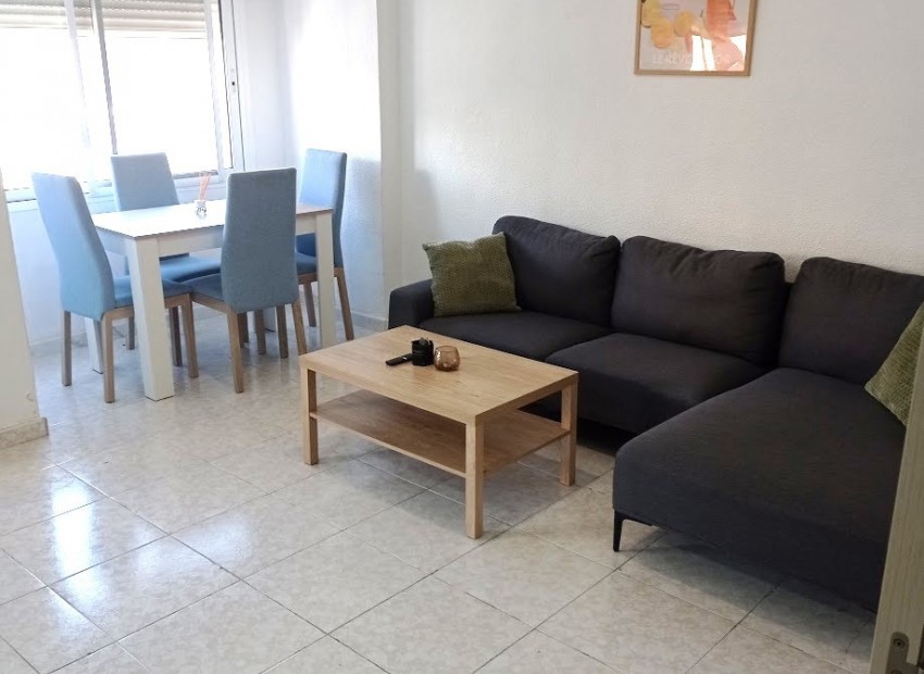 Venta - Piso -
San Juan - Pueblo