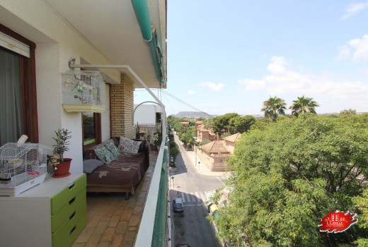 Venta - Piso -
San Juan - Pueblo