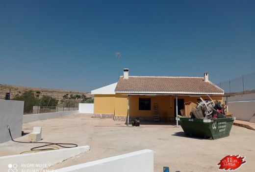 Resale - Villa -
Muchamiel - Rio park