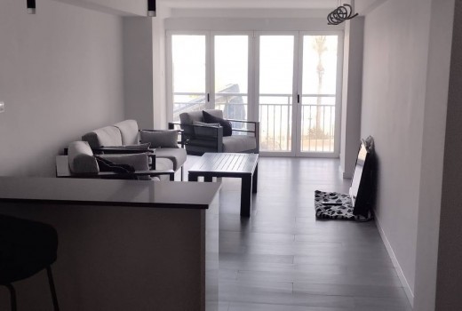 Alquiler - Piso -
El Campello - Playa