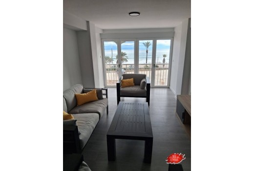 Alquiler - Piso -
El Campello - Playa