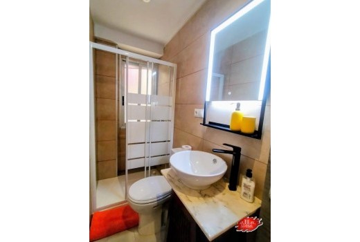 Venta - Piso -
San Juan - Pueblo