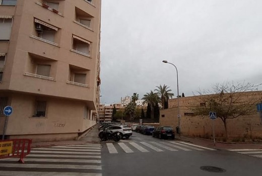 Venta - Plaza de garaje -
San Juan - Pueblo