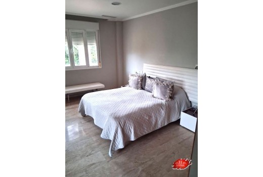 Resale - Villa -
Muchamiel - La huerta