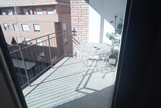 Venta - Piso -
San Juan - Pueblo