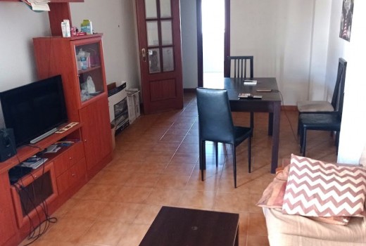 Venta - Piso -
San Juan - Pueblo