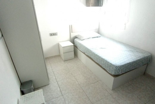 Venta - Piso -
San Juan - Pueblo