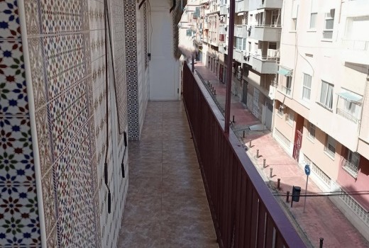 Venta - Piso -
Alicante - Centro