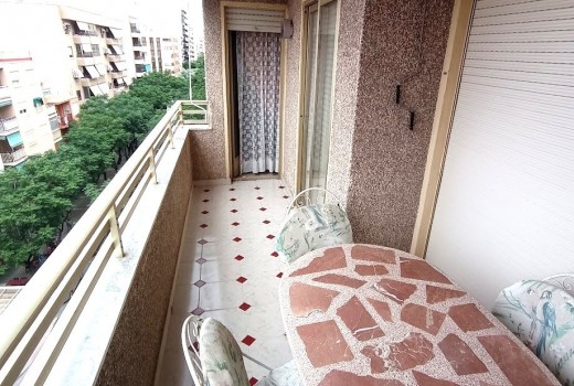 Venta - Piso -
San Juan - Pueblo